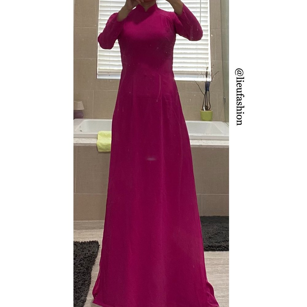 🧧 Vietnamese Traditional Dress (Áo Dài)